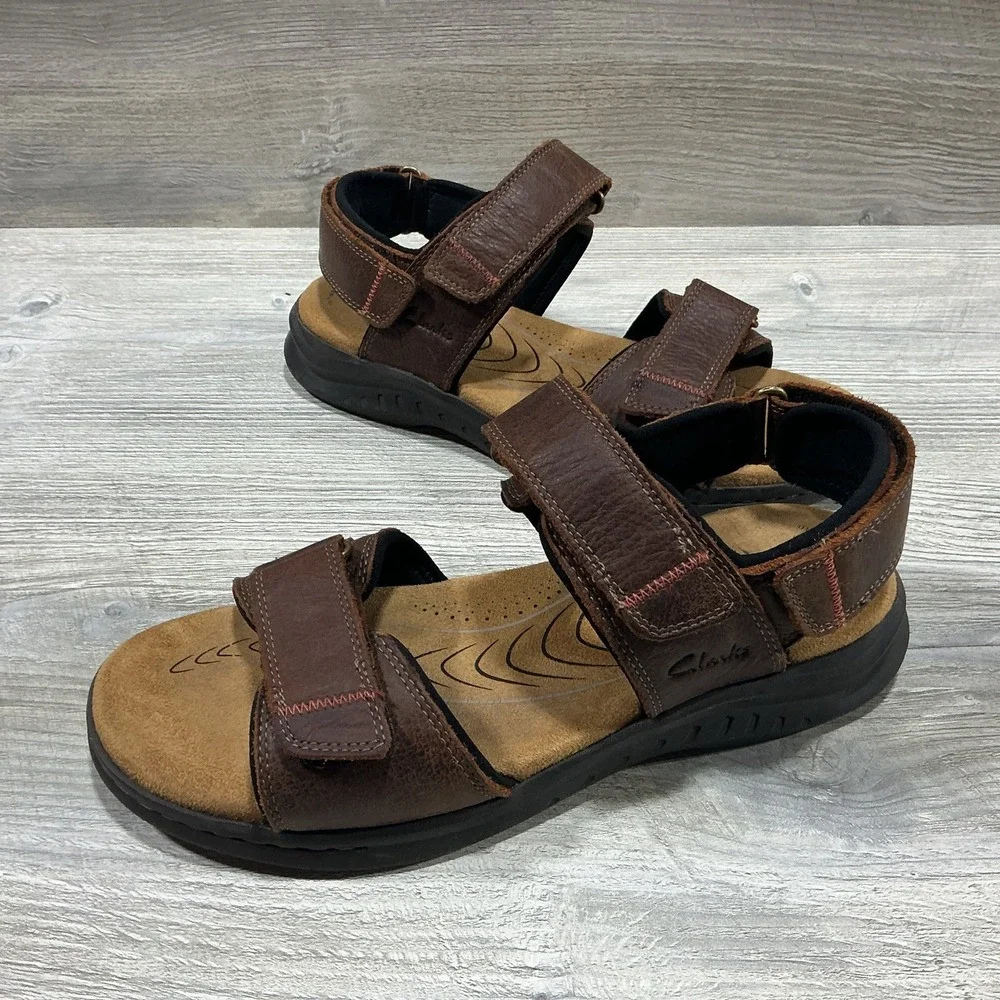 Clarks Hapsford Creek Mens Size 8 M Brown Classic Beach Outdoor Leather Sandals